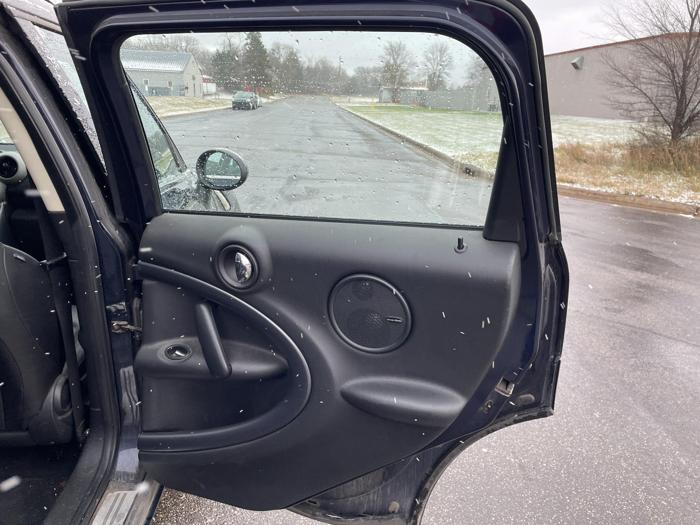 2011 mini countryman with 136901 miles for sale near elk-river, minnesota f6eb12659a0842b0993a92661fa43e00.jpg