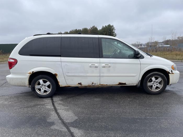 2007 dodge caravan-grand-caravan sxt with 96603 miles for sale near elk-river, minnesota f7299f7754b54ef9a7338caedc59c984.jpg