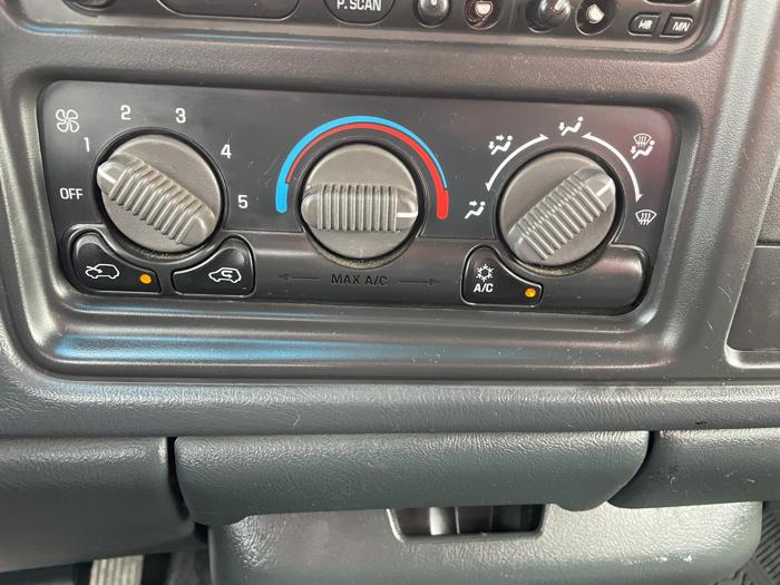 1999 chevrolet silverado 1500 with 205902 miles for sale near elk-river, minnesota f824ccc66dab4537a6ccf81d2c9c04e7.jpg