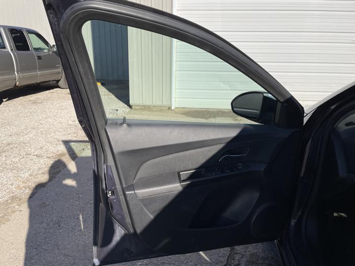 2014 chevrolet cruze 1lt-auto with 142275 miles for sale near elk-river, minnesota f87e9db7a39f4a058e4f08a86fcd7512.jpg