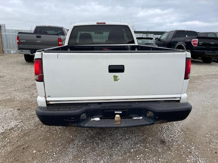 2001 chevrolet s-10-pickup with 161221 miles for sale near elk-river, minnesota fb04181c05204e3f89e793282a284eaa.jpg