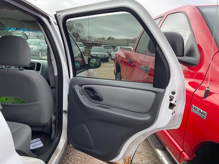 2006 ford escape-hybrid sel with 185605 miles for sale near elk-river, minnesota fb391f4178074d96846820ac6f9b8dd2.jpg
