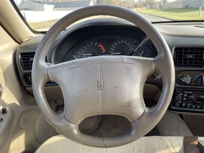 1997 oldsmobile cutlass-supreme sl with 104271 miles for sale near elk-river, minnesota fcf70b3abb684262af502c26f4029ef1.jpg