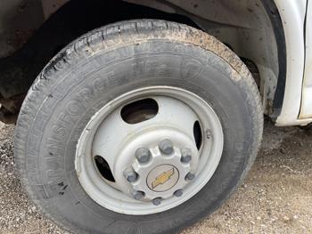 2004 chevrolet express sel with 162588 miles for sale near elk-river, minnesota 025c016ac4eb47faacd6edabe6e3ef3e.jpg