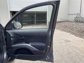 2007 mitsubishi outlander xls with 168949 miles for sale near elk-river, minnesota 031e4c77021441948906e52c8530bafc.jpg