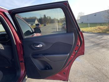 2014 jeep cherokee latitude with 110418 miles for sale near elk-river, minnesota 053515b59e2f4ea2a35dfecac399d2cd.jpg