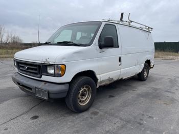 2003 ford e-150 base with 209692 miles for sale near elk-river, minnesota 0c160e73484e450e865e7deb4c4871c5.jpg