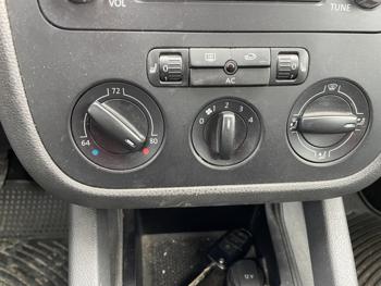 2009 volkswagen rabbit base with 141462 miles for sale near elk-river, minnesota 15821e0a99814dc5ac75355be75127ff.jpg