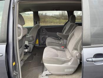 2006 toyota sienna le with 201395 miles for sale near elk-river, minnesota 15b056c8dbf04c23969cf96d0c688bb4.jpg