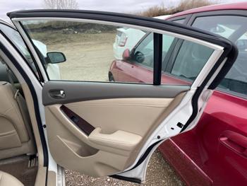 2011 nissan altima sel with 116951 miles for sale near elk-river, minnesota 15e0a83421a54610ae593fcf28071e54.jpg