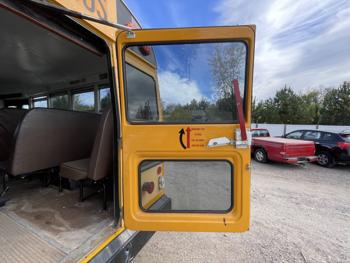 1998 chevrolet express sel with 71763 miles for sale near elk-river, minnesota 169760cb73544b73b517c225d19d5ef2.jpg