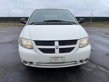 2007 dodge caravan-grand-caravan sxt with 96603 miles for sale near elk-river, minnesota 2143cc50f8654a68929111fa81dc0190.jpg