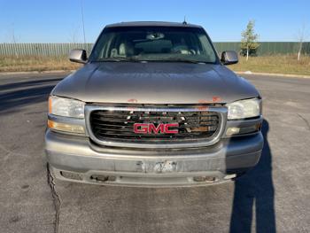 2003 gmc yukon-xl 1500 with 309803 miles for sale near elk-river, minnesota 21e770f07c604a57b8a8ac56cfc786e9.jpg