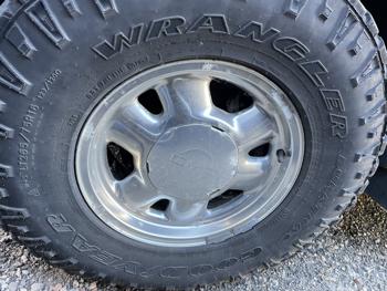 2003 gmc yukon-xl 1500 with 251810 miles for sale near elk-river, minnesota 2389e329520740979fdfc029f3284813.jpg