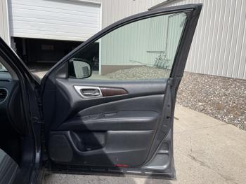 2014 nissan pathfinder-sv- sl with 119472 miles for sale near elk-river, minnesota 28b51ffe374b4bf2b6f022b8b6b2ee81.jpg