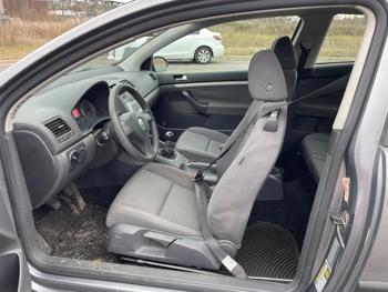 2009 volkswagen rabbit base with 141462 miles for sale near elk-river, minnesota 2b08b3a31d1a4589ae74ca6c252b9891.jpg