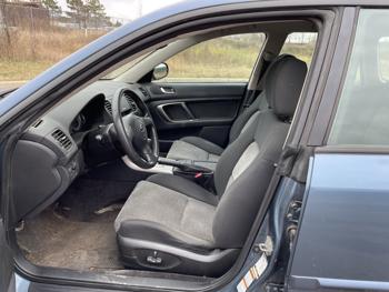 2005 subaru outback 2.5i with 167203 miles for sale near elk-river, minnesota 31d35d08c0c14ccc98b458588855084f.jpg