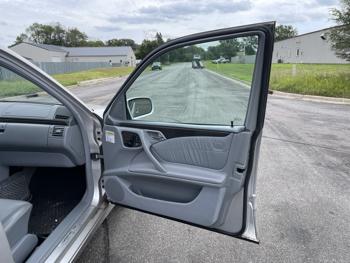 2002 mercedes-benz e320 sel with 120219 miles for sale near elk-river, minnesota 36b96c846143414289ebd4c128ddd536.jpg