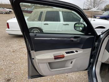 2006 chrysler 300c sel with 144880 miles for sale near elk-river, minnesota 3c149194b4f744f4a334a53351b2e92c.jpg