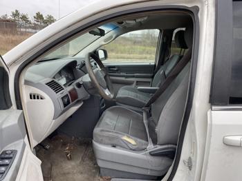 2010 chrysler town-and-country lx with 219166 miles for sale near elk-river, minnesota 3f4ff562d8c8420597e93fc2fee8d3a1.jpg