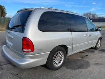 2000 chrysler town-and-country limited with 184467 miles for sale near elk-river, minnesota 406ba24074ba49faa083a86884ad26ce.jpg