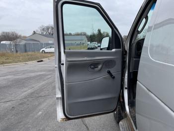 2003 ford e-250 with 145960 miles for sale near elk-river, minnesota 43b7f1cae9ba4916839e3f87e26e8482.jpg