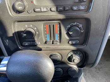 2005 gmc envoy xl-sle with 171865 miles for sale near elk-river, minnesota 465c05e1b148444a88338db9c18374af.jpg