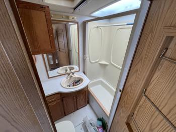 1999 ford motorhome-chassis super-duty with 106821 miles for sale near elk-river, minnesota 4696819b953d4f0ebd2ce31cd08fcc8c.jpg