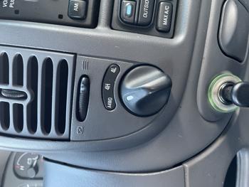 2001 lincoln navigator-l sel with 216101 miles for sale near elk-river, minnesota 4e9e5a8b07d64eb6972d53135ff813a9.jpg