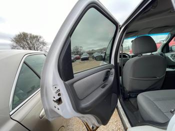 2006 ford escape-hybrid sel with 185605 miles for sale near elk-river, minnesota 52b7dbda2ad544d1bf8df2f1819ece71.jpg