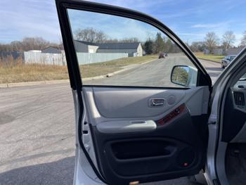 2004 toyota highlander std with 220107 miles for sale near elk-river, minnesota 54a518afc0dd4c1c8f7fa19c02fd6699.jpg