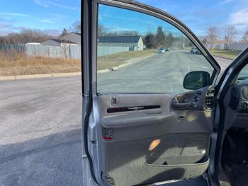 2000 chrysler town-and-country limited with 184467 miles for sale near elk-river, minnesota 5ada16428b044511aefc7bf4006c0f30.jpg