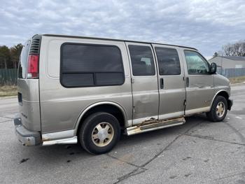 2001 chevrolet express sel with 205506 miles for sale near elk-river, minnesota 5cf0121513a2492da73dc2dcd589bbc9.jpg