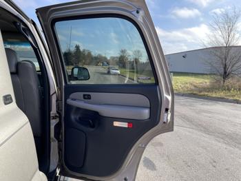 2001 chevrolet tahoe with 265949 miles for sale near elk-river, minnesota 5df8f4e9083242c19fec59a1d7950070.jpg