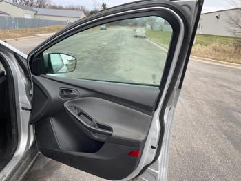 2012 ford focus se with 163256 miles for sale near elk-river, minnesota 5fd7f25a9bbe44a5b0f4a825c2edfef8.jpg