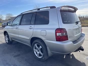 2004 toyota highlander std with 220107 miles for sale near elk-river, minnesota 5feccf3da43e464bb2aaa32c941aa121.jpg