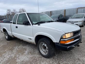2001 chevrolet s-10-pickup with 161221 miles for sale near elk-river, minnesota 607481a7dfa643cb813b2278735138ea.jpg