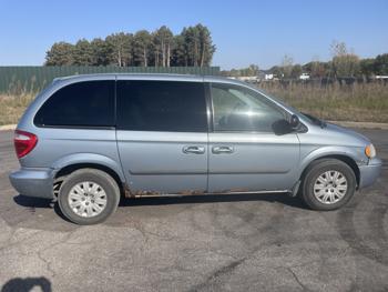 2006 chrysler town-and-country sel with 207153 miles for sale near elk-river, minnesota 62e21b2799ea4ed48ba1b8bb6477e12b.jpg