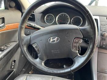 2009 hyundai sonata limited with 214074 miles for sale near elk-river, minnesota 63fe9665d1804b928bf998402e4838b8.jpg