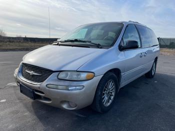 2000 chrysler town-and-country limited with 184467 miles for sale near elk-river, minnesota 6f1f317c7c294cb3806a01f27a4fe6bb.jpg