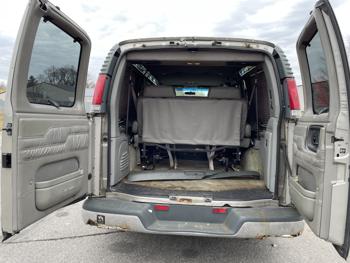 2001 chevrolet express sel with 205506 miles for sale near elk-river, minnesota 7374f1a2964b489d844c333a7ae74a15.jpg