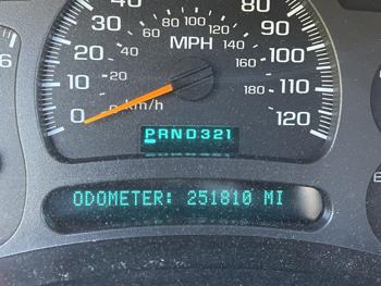 2003 gmc yukon-xl 1500 with 251810 miles for sale near elk-river, minnesota 747cc31b7a10449698df11c1d07aaee6.jpg