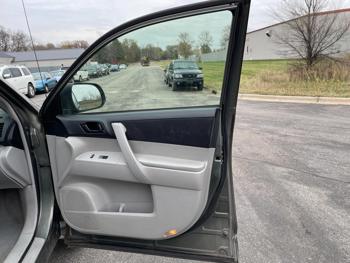 2009 toyota highlander base with 156168 miles for sale near elk-river, minnesota 8a814df6cf8f4f029fbc94c66f5b60c0.jpg