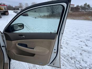 2003 honda accord lx with 172620 miles for sale near elk-river, minnesota 8aa368d7035f433db5ec5f3d4093bf2b.jpg