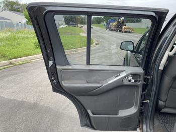 2006 nissan pathfinder le with 242258 miles for sale near elk-river, minnesota 8b583cd7f86e4587b4be853fd55f8e9f.jpg