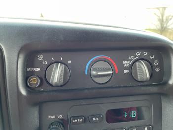 2001 chevrolet express sel with 205506 miles for sale near elk-river, minnesota 8b610f23655741048b46a1e24260395a.jpg
