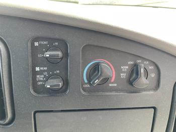 2001 ford e-350-sd sel with 110286 miles for sale near elk-river, minnesota 8b6a19c0154a43d5ba179eed95a8560e.jpg