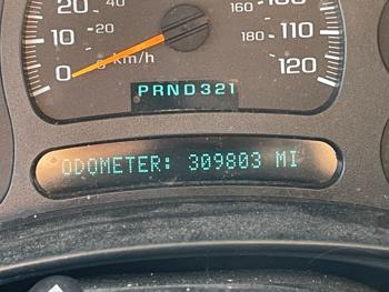 2003 gmc yukon-xl 1500 with 309803 miles for sale near elk-river, minnesota 94cb044cb1c549af931b926f73f1eaa9.jpg