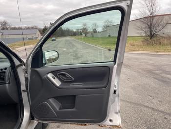 2005 mazda tribute s with 211798 miles for sale near elk-river, minnesota 9db7c786aaec4420a15344efff003fce.jpg