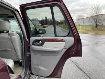 2007 gmc envoy sle1 with 203765 miles for sale near elk-river, minnesota 9f00a61f92174db3bb3b34fdff2543fd.jpg